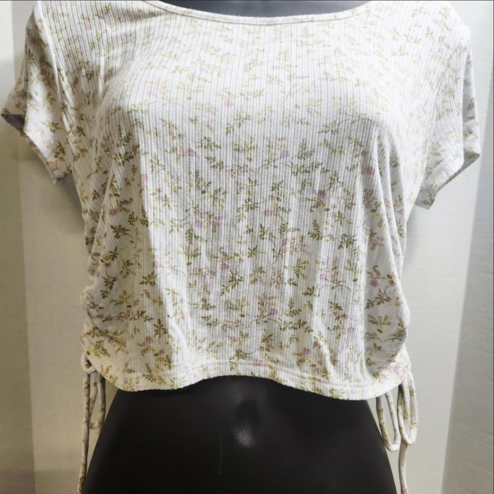 Wild Fable Floral Print Short-sleeve Crop Top Size Large